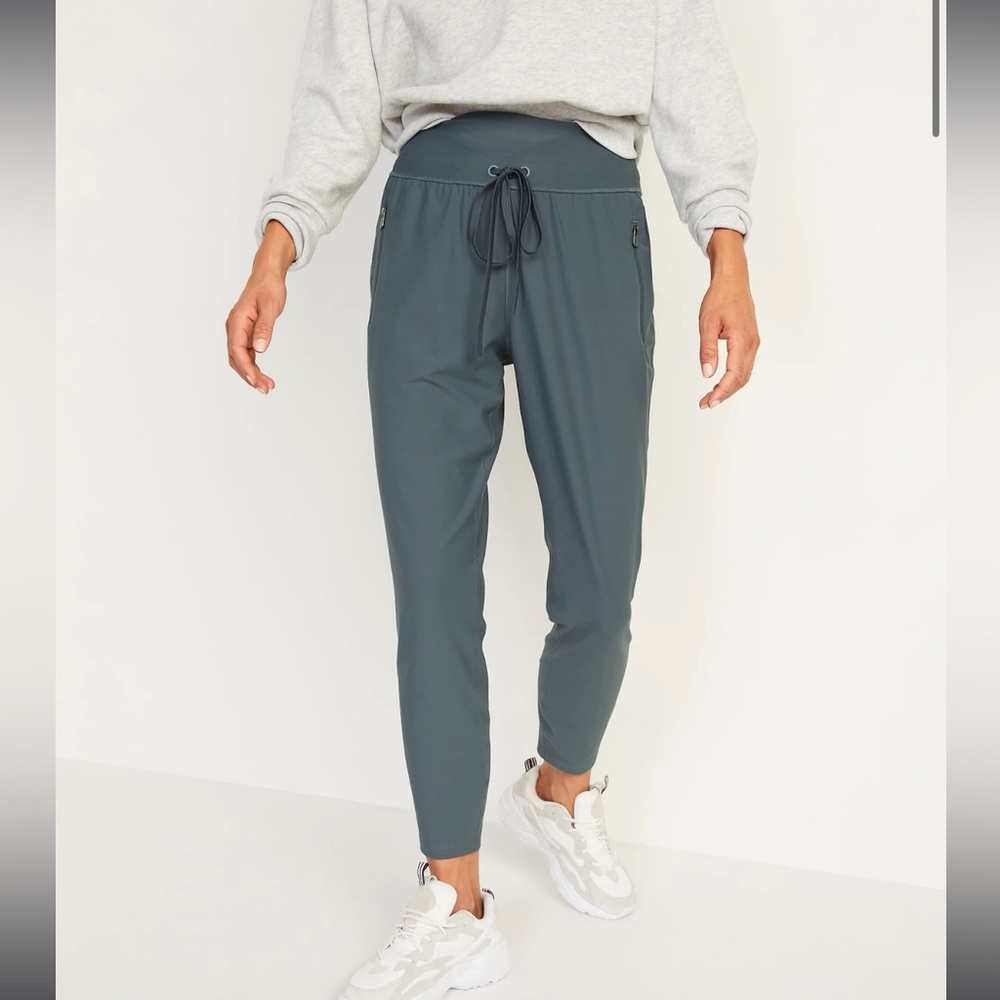 Old navy high waisted powersoft zip jogger pants women’s size small